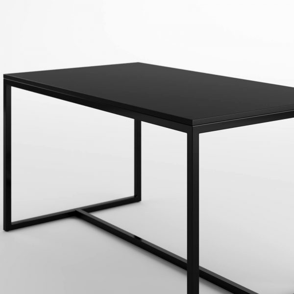Table_black_black_zoom_in (1)